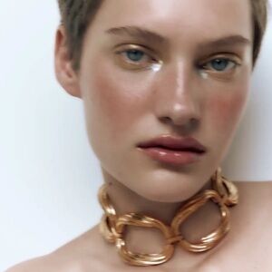 New! Iconic Link Statement Gold Necklace (8654)